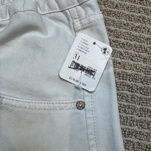 Free People Wide Leg Pull On Pants Size 31 Ivory White Denim Jeans‎ - Picture 2 of 5